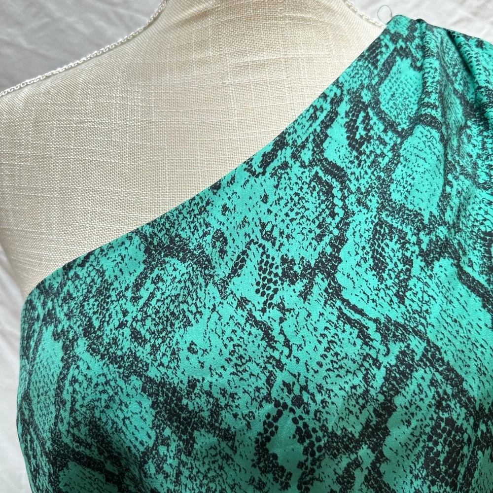 DO+BE Green Animal Print One Shoulder Dress Size Small - Picture 2 of 11